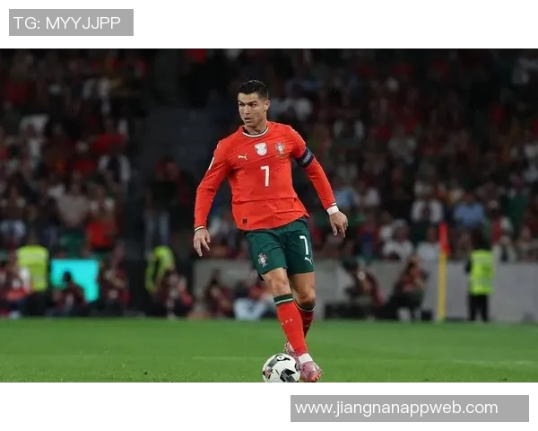 C罗采访视频热度飙升24小时突破200万观看量第二部分明天精彩上线 C罗采访视频热度飙升24小时突破200万观看量第二部分明天精彩上线