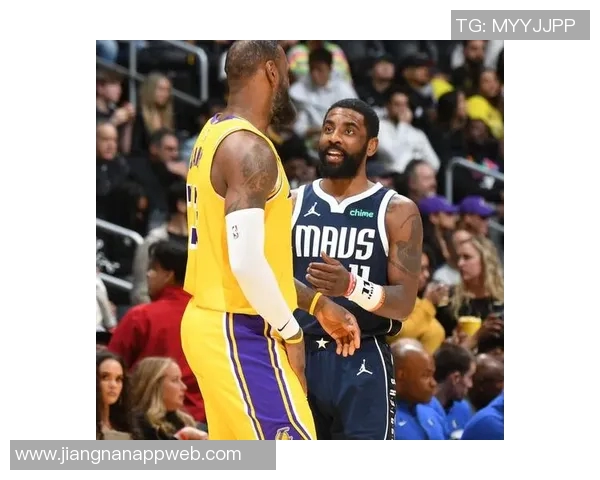 詹姆斯重温青春岁月更新IG头像展现16岁爆炸头造型采访照 詹姆斯重温青春岁月更新IG头像展现16岁爆炸头造型采访照