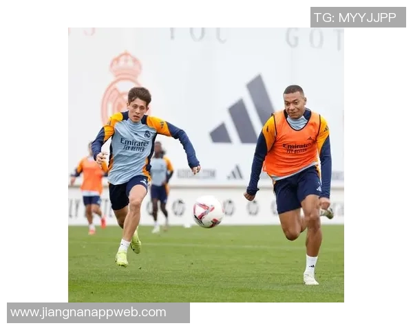 德尚谈姆巴佩小伤情况强调将全面评估所有球员状态