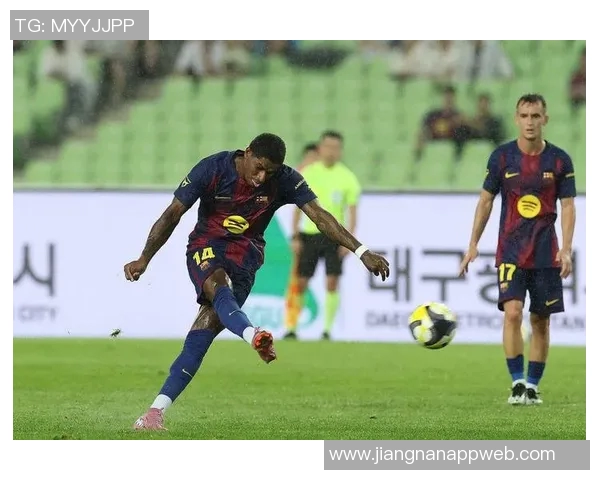 巴萨与切尔西交锋海报展示球员乘坐伦敦地铁拉什福德与库库同框亮相 巴萨与切尔西交锋海报展示球员乘坐伦敦地铁拉什福德与库库同框亮相